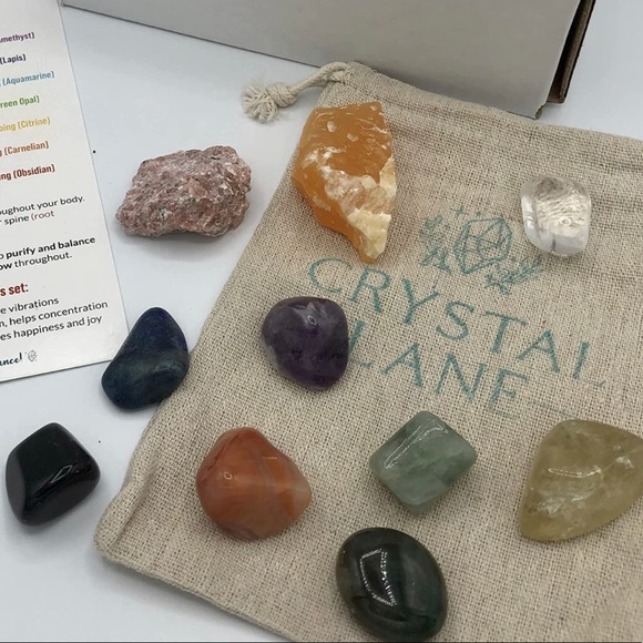 Crystals set Chakra Stones 10 Beginner Kit in Gift Box - Picture 3 of 6